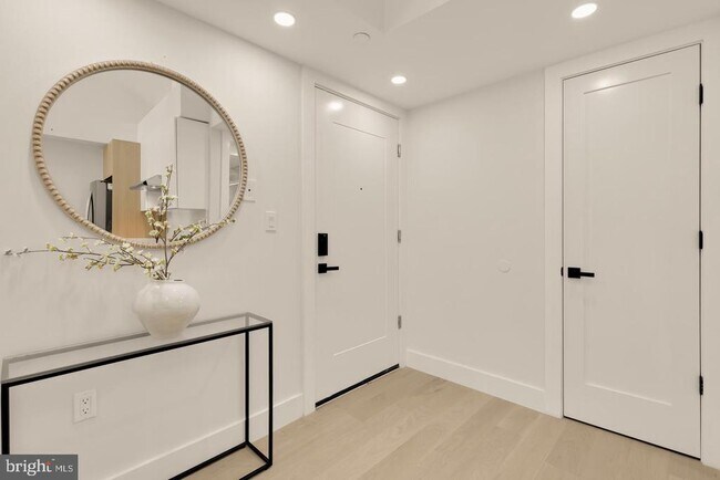 Building Photo - 3923 14th St NW