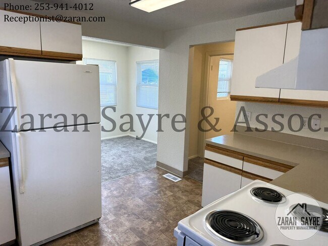 Building Photo - 756 - Three Bedroom, Three Bath in Auburn!