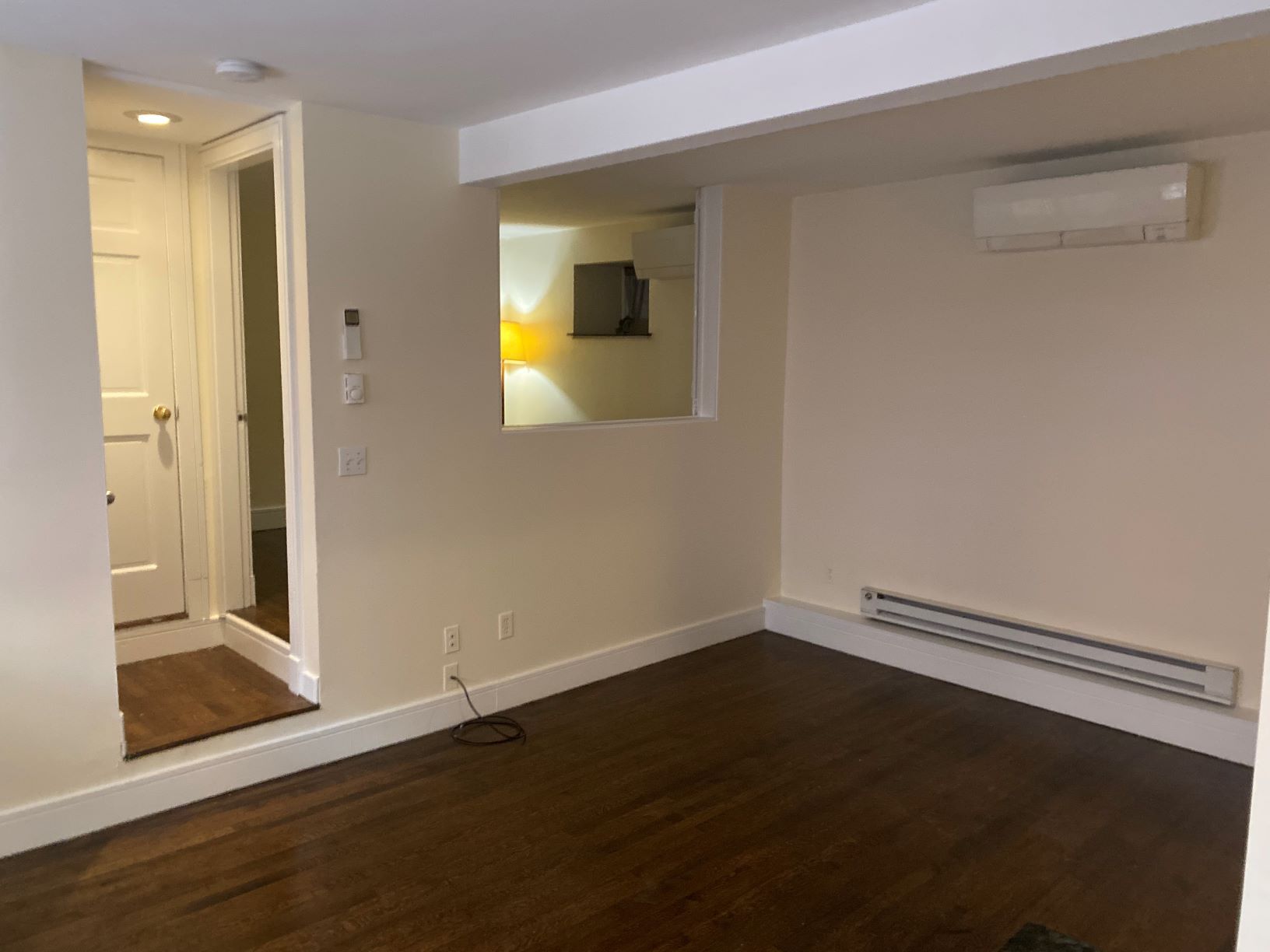 Building Photo - 38 Phillips St