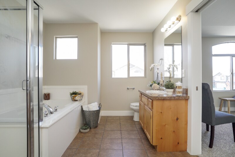 Building Photo - 2899 1150 W