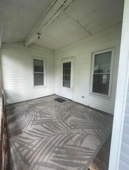 Building Photo - 347 Euclid Ave