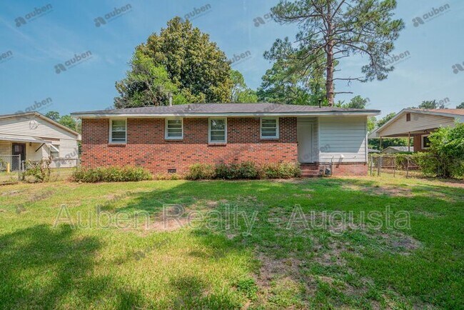 Building Photo - 109 Vanderbilt Cir