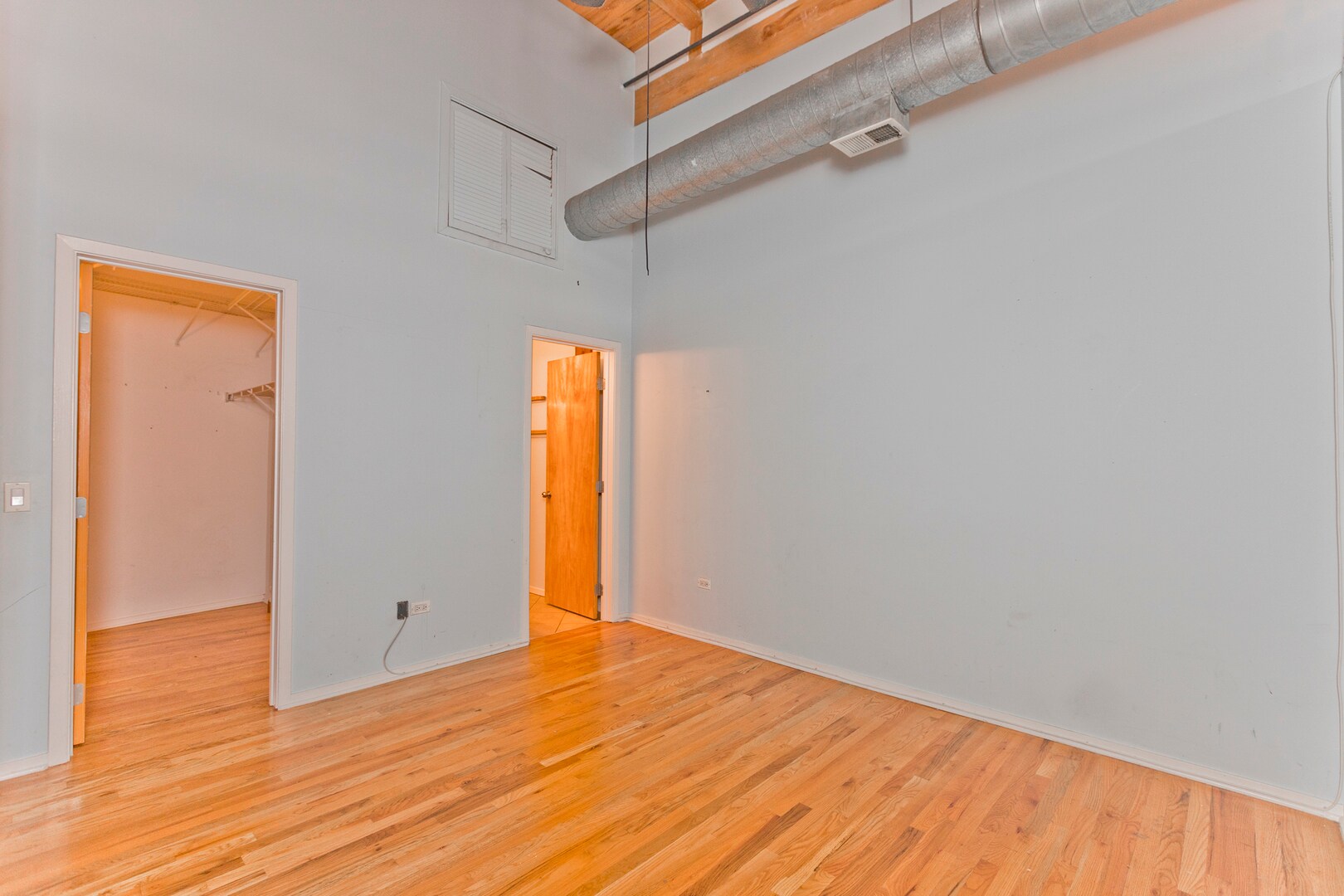 Building Photo - 2210 W Wabansia Ave