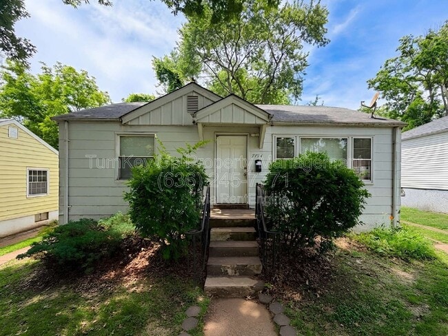 Building Photo - 7724 Monroe Dr
