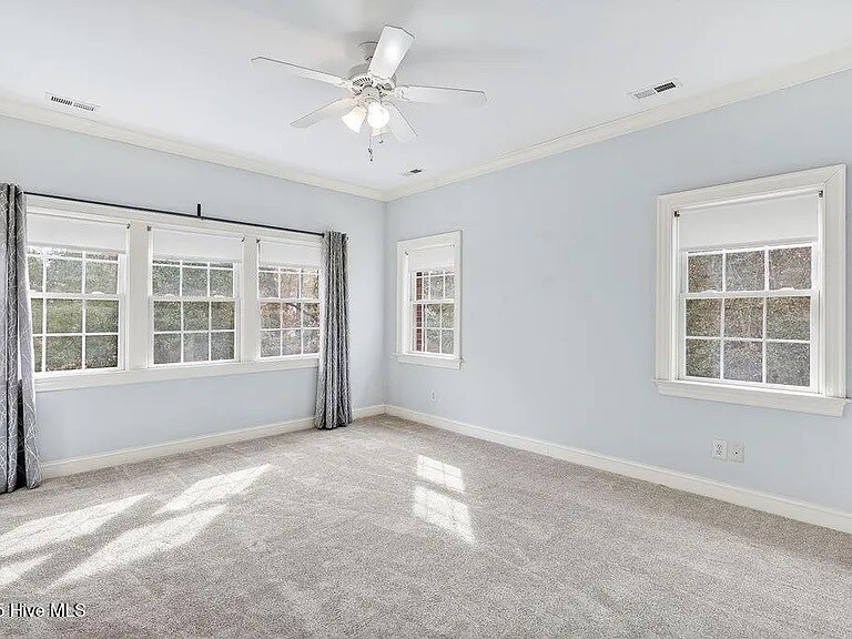 Building Photo - 3347 Jasper Pl