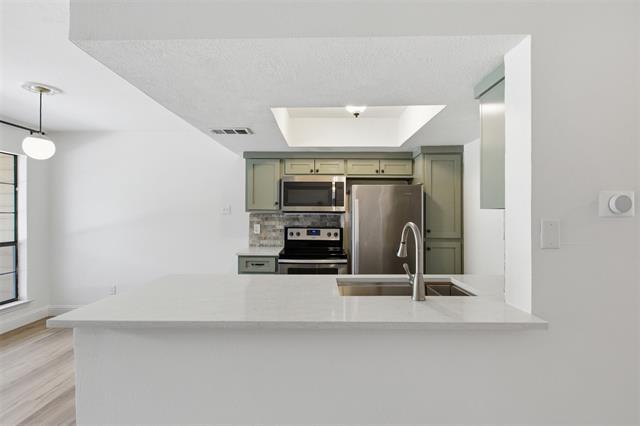 Building Photo - 2505 Wedglea Dr