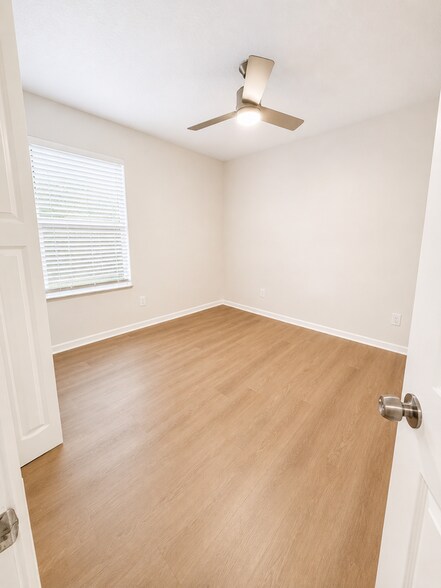 Building Photo - 11729 Wattle Tree Rd N