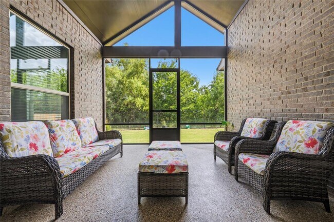 Building Photo - 3013 Chalice Well Dr