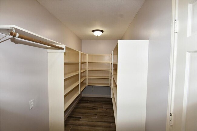 Building Photo - 7311 Harpers Dr