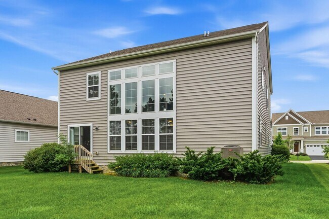 Building Photo - 7382 Yarrow Run Rd