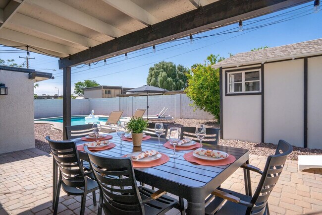 Building Photo - 4920 N 85th St