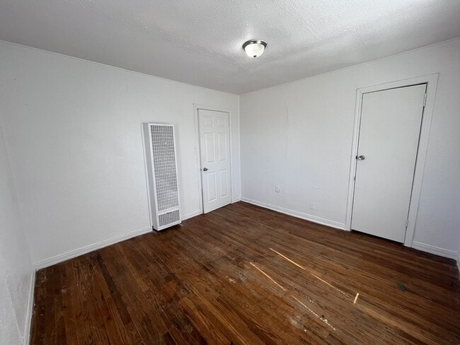 Building Photo - 4509 Avenue G