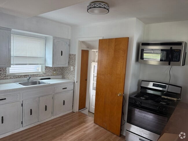 Building Photo - 8414 Renwood Dr