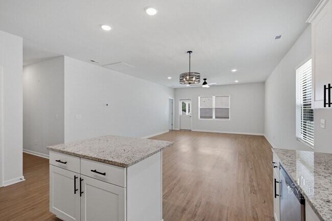 Building Photo - 3707 Clementine Ln