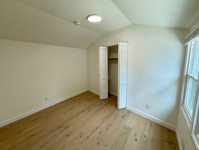 Building Photo - Fully Renovated 3BR/2.5BA SFH | Modern Upgrades | Prime San Mateo Location!