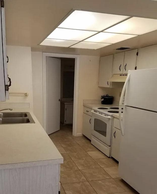 Building Photo - 2662 Crown Ct