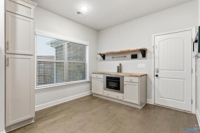 Building Photo - 104 Settlesbridge Ct