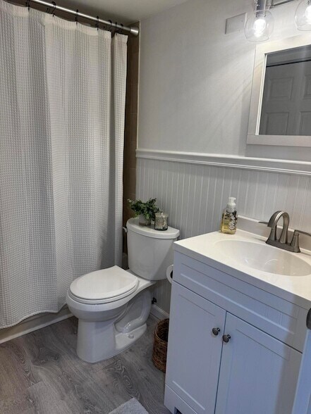 Building Photo - 2502 SE Anchorage Cove