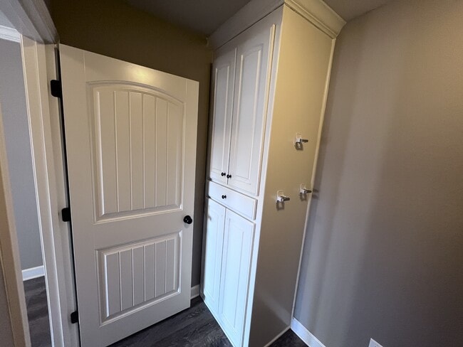 Building Photo - 13 Kelby Ct