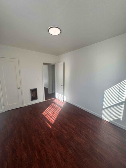 Building Photo - 55 S I St