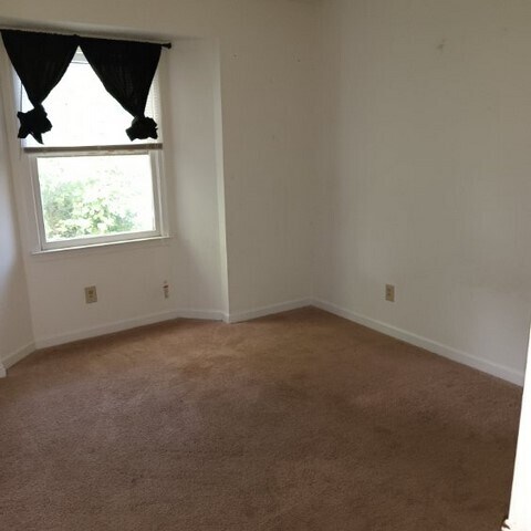 Building Photo - 3117 Darden Rd