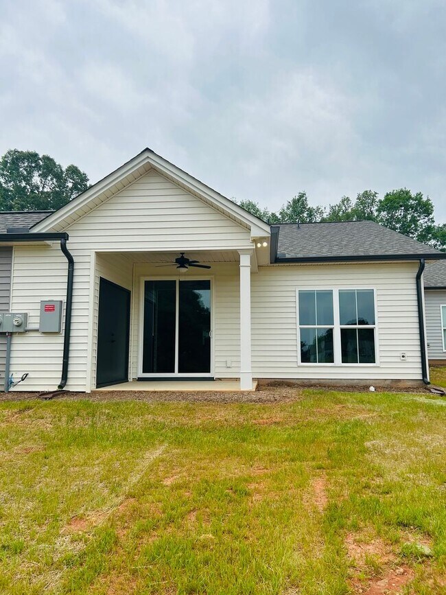 Building Photo - Vicars Construction LLC