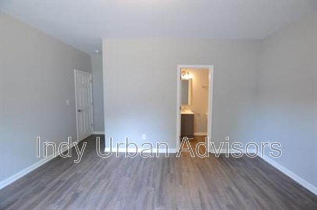 Primary Photo - 3501 N Illinois St