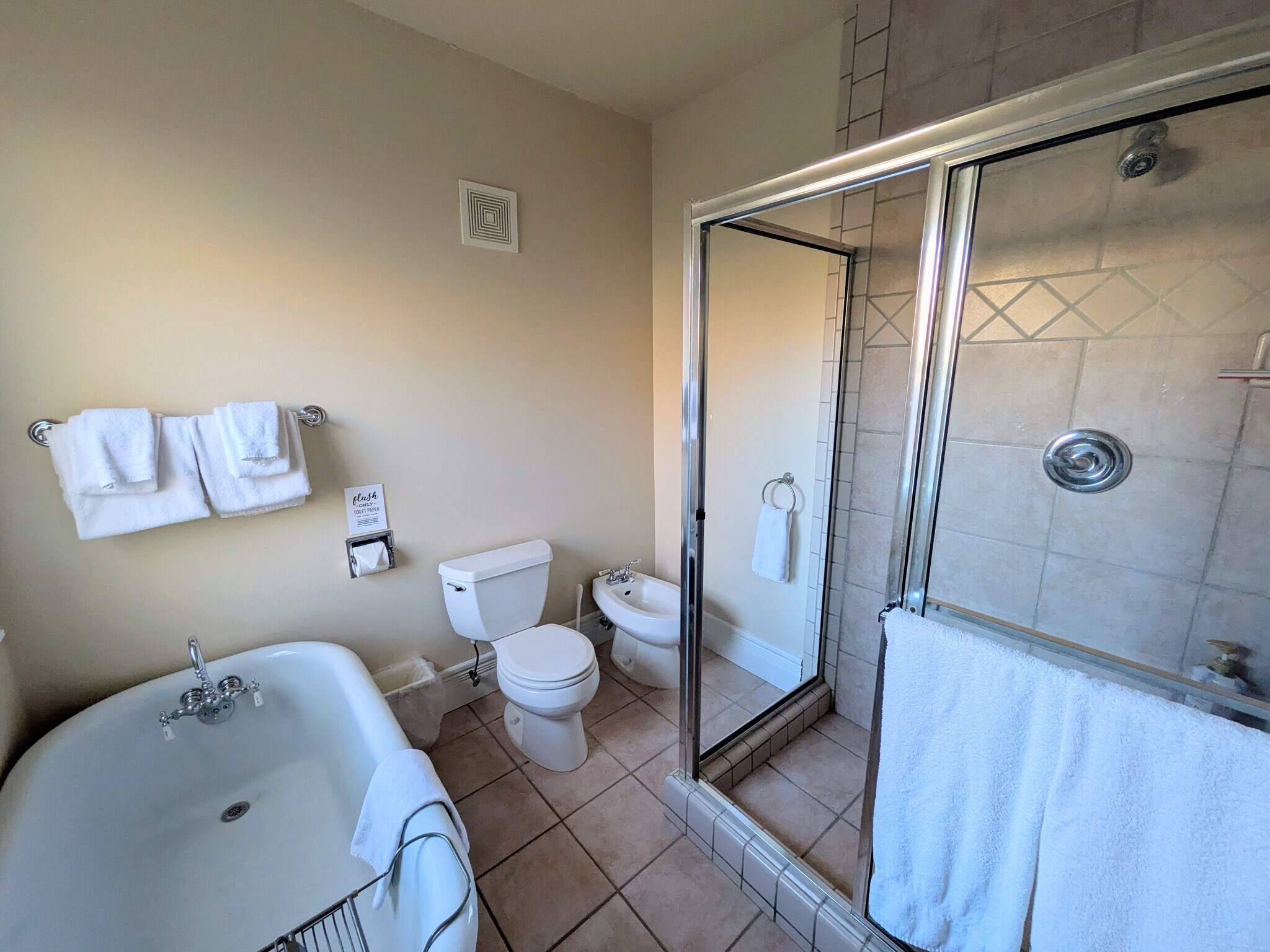 Building Photo - 250 N 100 W