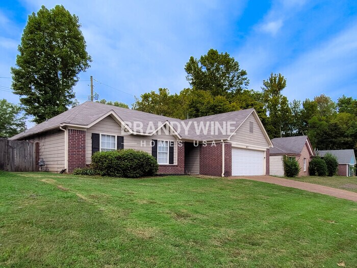 Building Photo - 4431 Grand Pyramid Dr