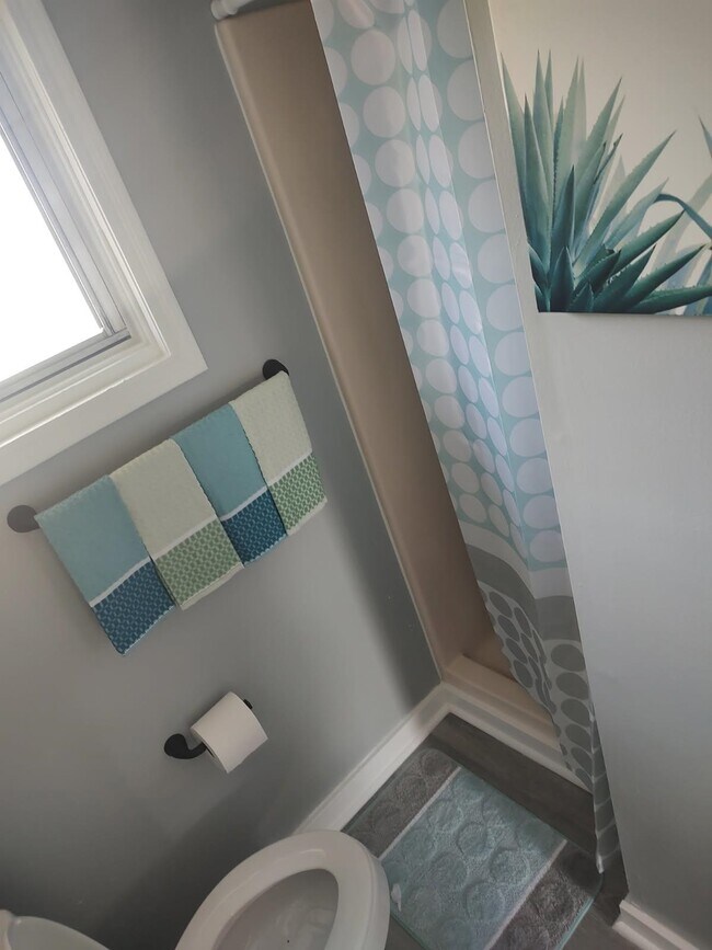 Building Photo - 307 Flagg St