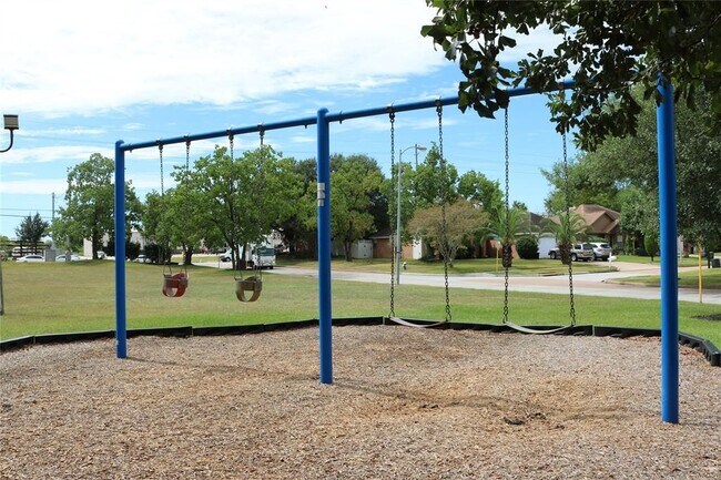 Building Photo - 18635 Bridoon Dr