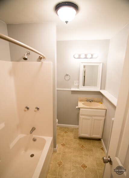 Bathroom - 2485 Harvard Ave