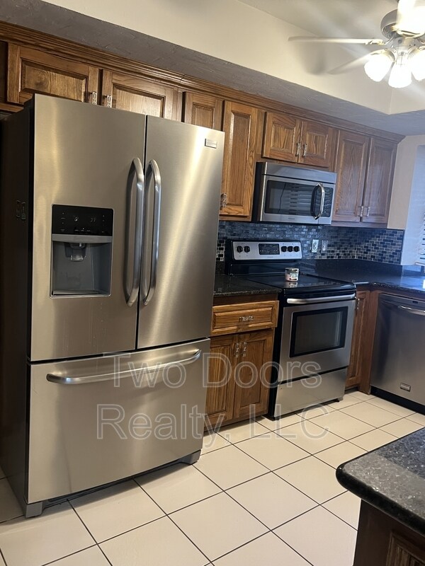 Building Photo - 12509 Clarence Ct