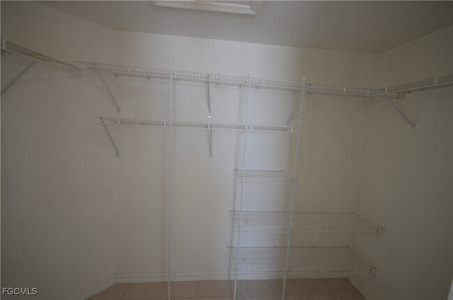 Building Photo - 1126 NW 2nd Ave