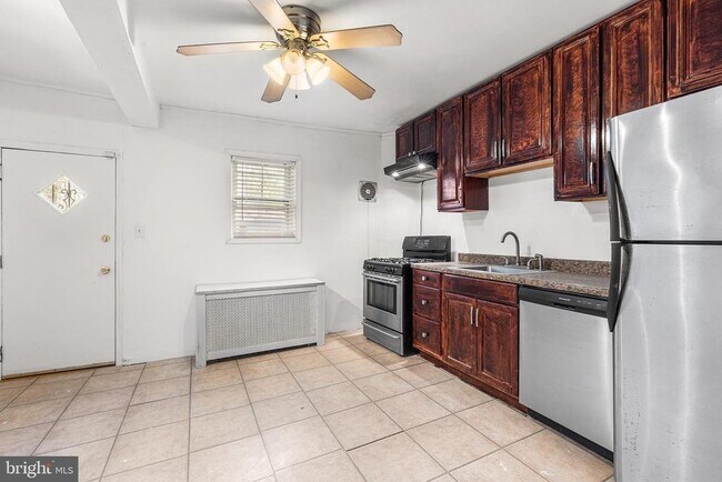 Building Photo - 345 W Mt Pleasant Ave