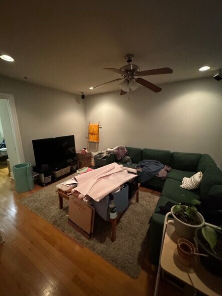 Living Room Space - 3925 W Altgeld St