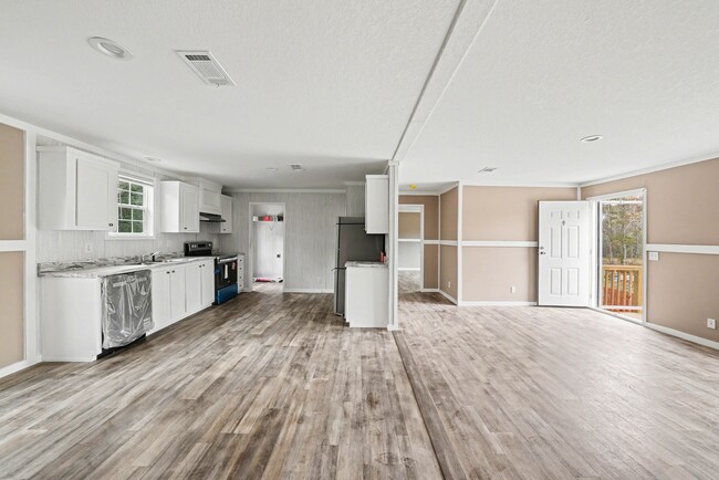 Building Photo - 9544 Ellis St