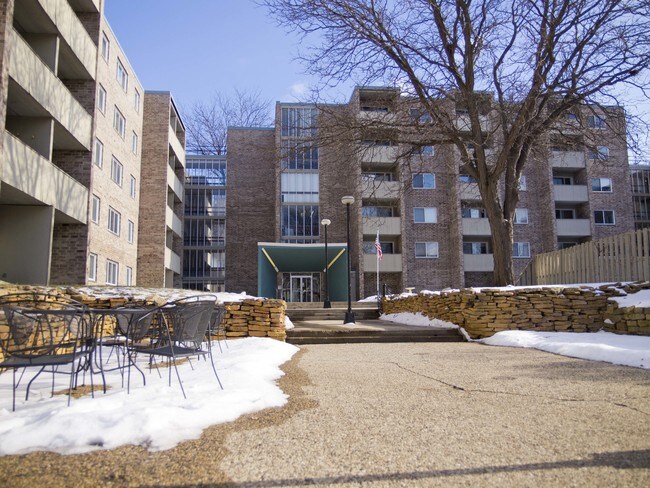 Single apartments in mankato mn