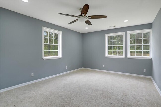 Building Photo - 2681 Tilson Rd