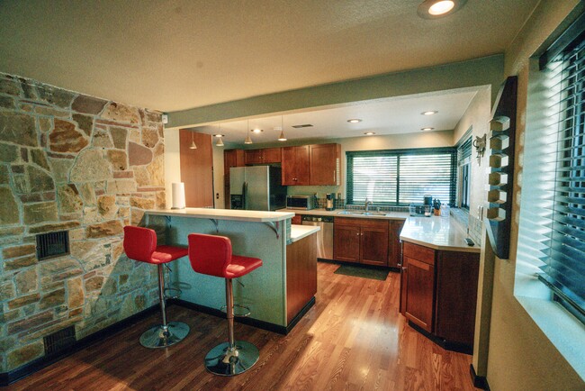 Building Photo - 1330 Kipling St