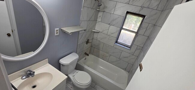 Building Photo - 1280 Wedgewood St