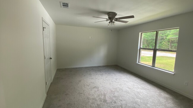 Building Photo - 6850 Boots Ln