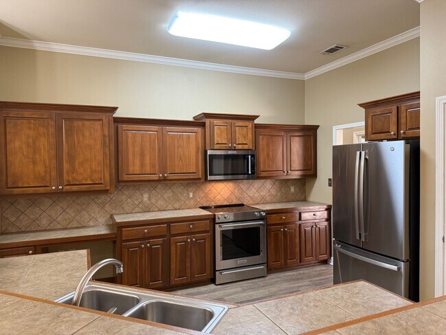 Building Photo - 111 Southwind Cove