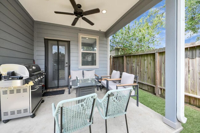 Building Photo - 7542 Lemma Dr