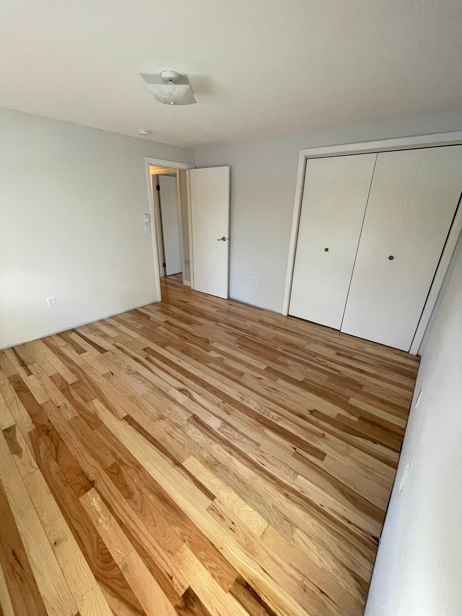 Bedroom 11’x11’ - 33 Villa Rd