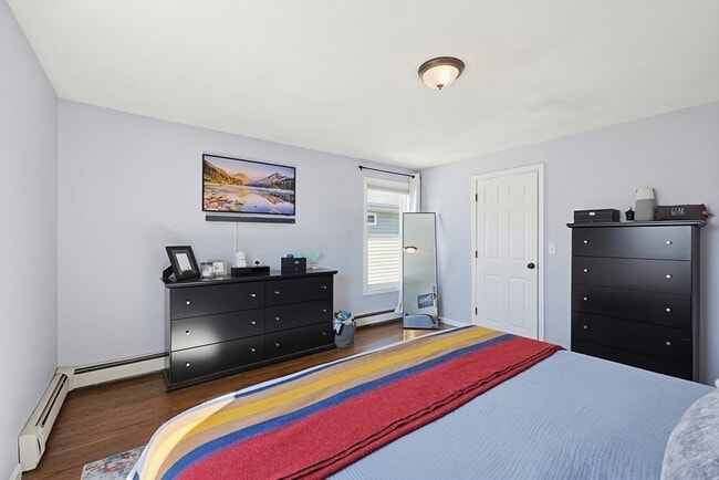 Building Photo - 48 Calumet St