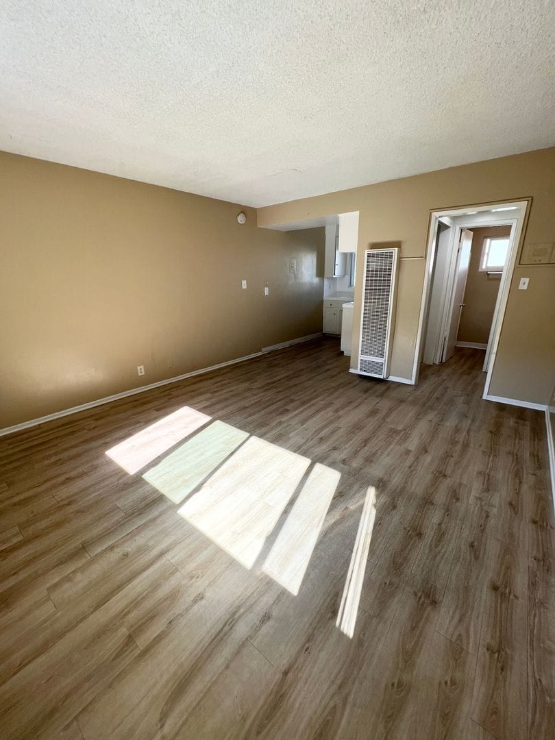 Interior Photo - PRAIRIE