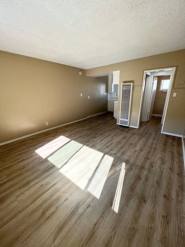 Interior Photo - PRAIRIE