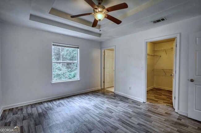 Building Photo - 2119 Briar Glen Ln SW