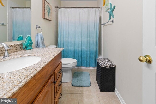 Building Photo - Room for rent - includes all utilities, in...